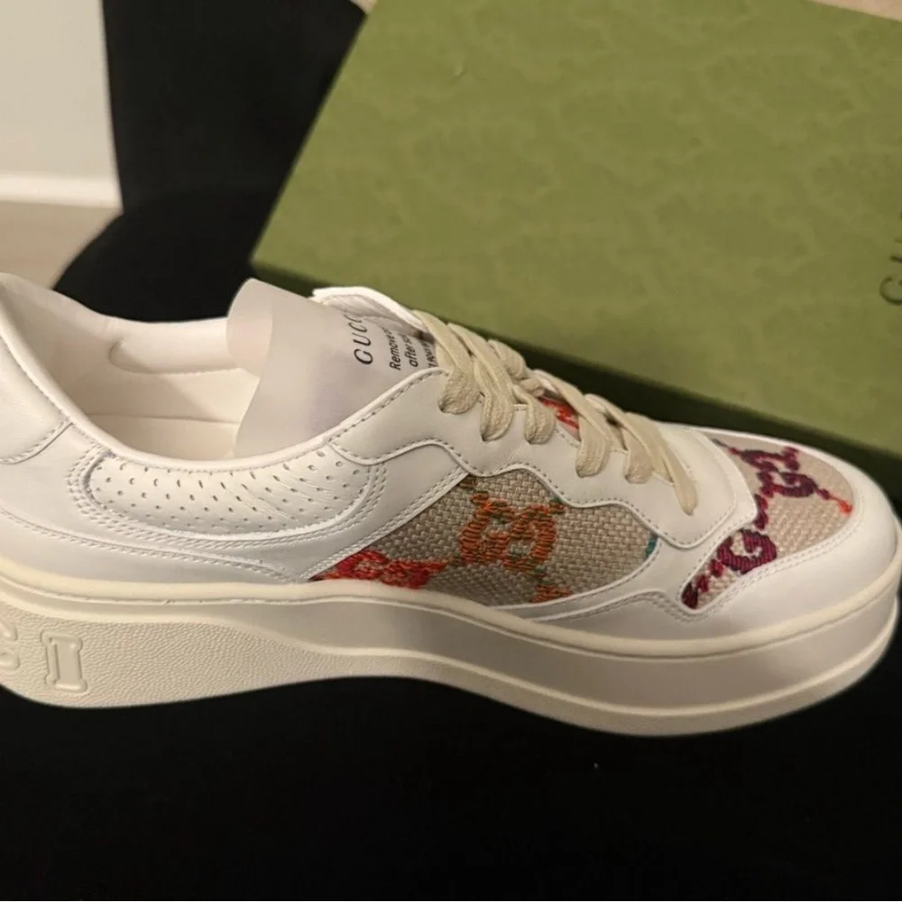 New in box Authentic Gucci Women’s Multicolor GG Canvas Sneakers Women 11